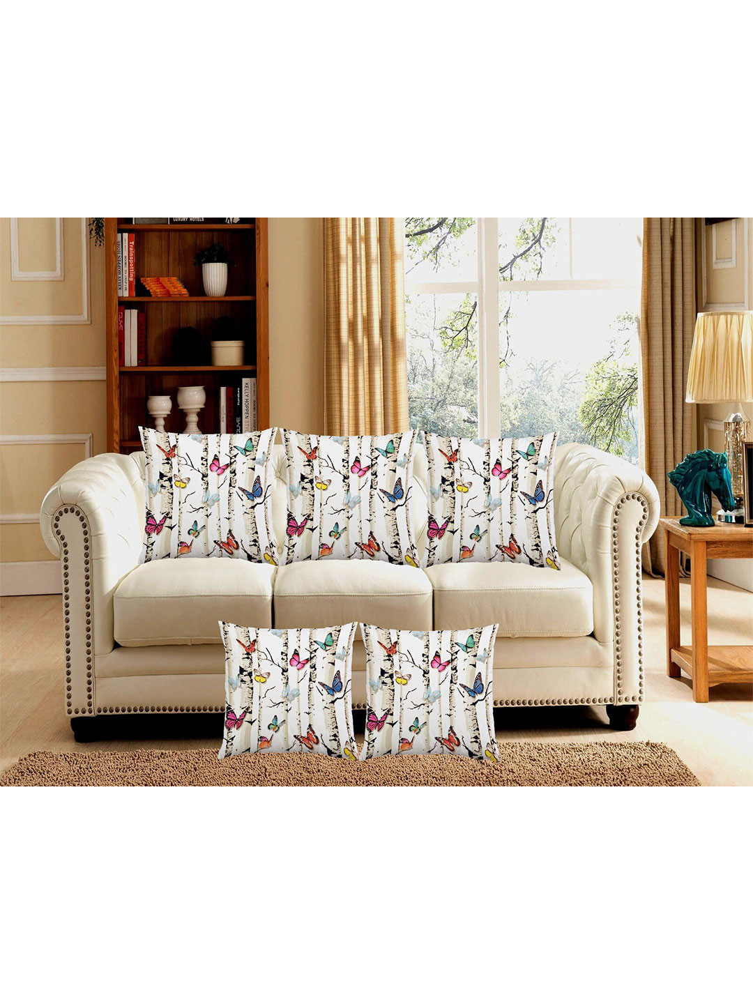 

Bajo's White & Green 5 Pieces Quirky Square Cushion Covers