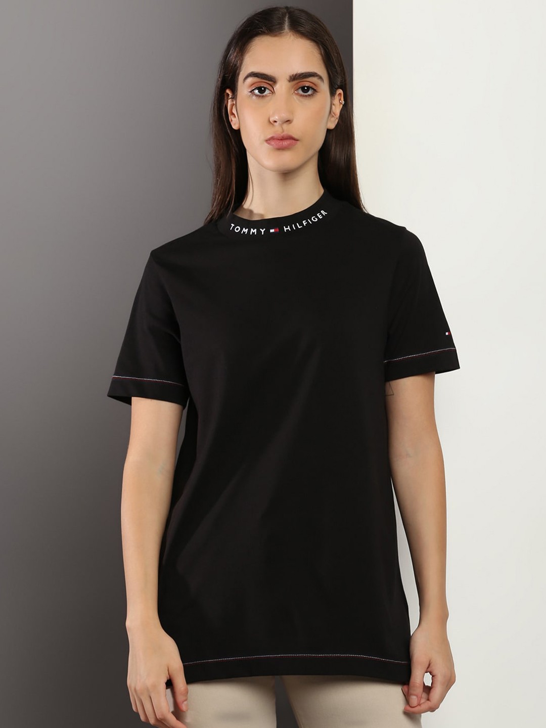 

Tommy Hilfiger Round Neck Relaxed Fit Cotton T-shirt, Black
