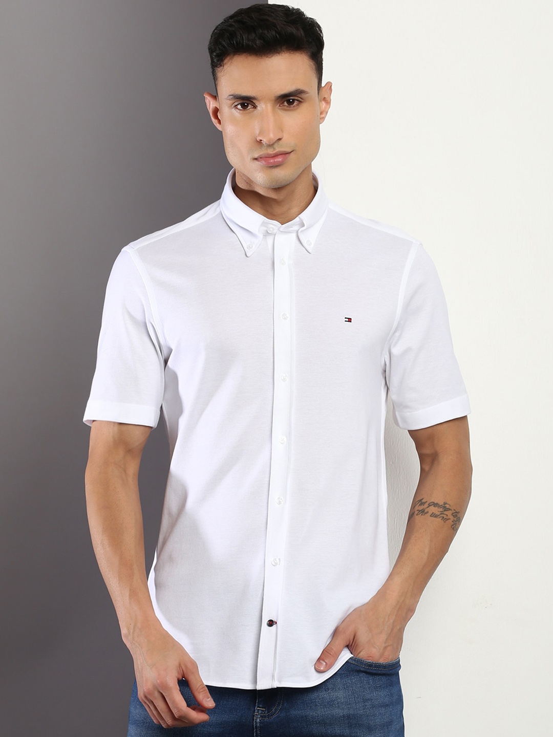 

Tommy Hilfiger Spread Collar Cotton Casual Shirt, White