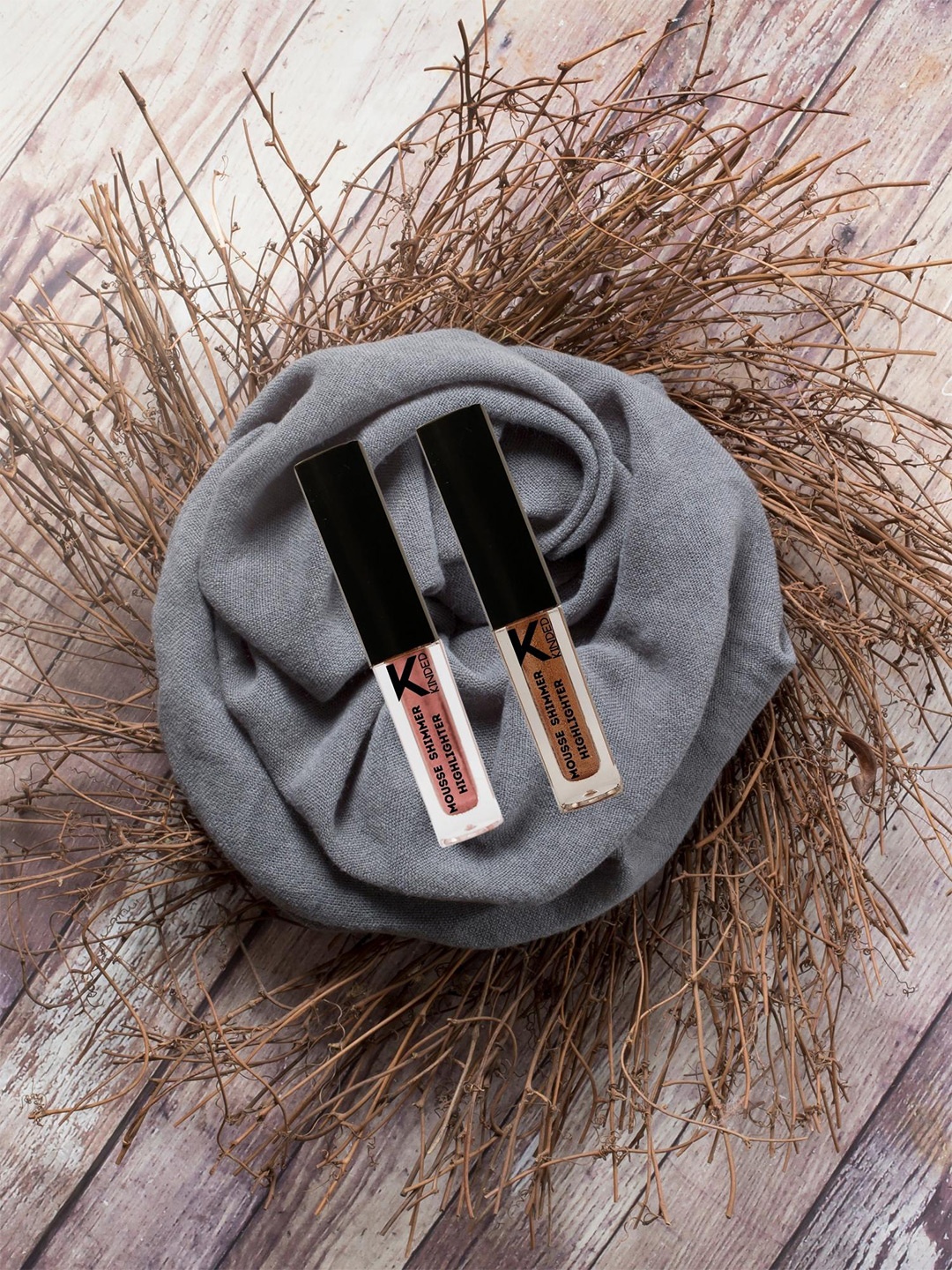 

KINDED Set of 2 Mousse Shimmer Liquid Highlighter Illuminator - 3ml each, Bronze