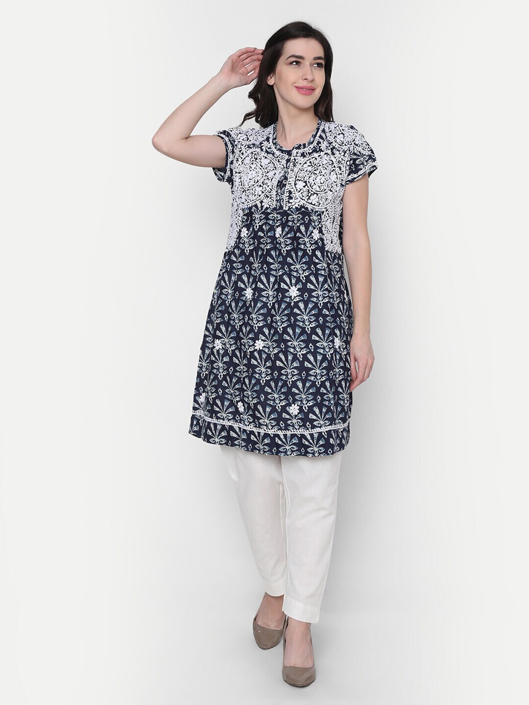 

HOUSE OF KARI Floral Embroidered Keyhole Neck Cotton A-Line Tunic, Blue