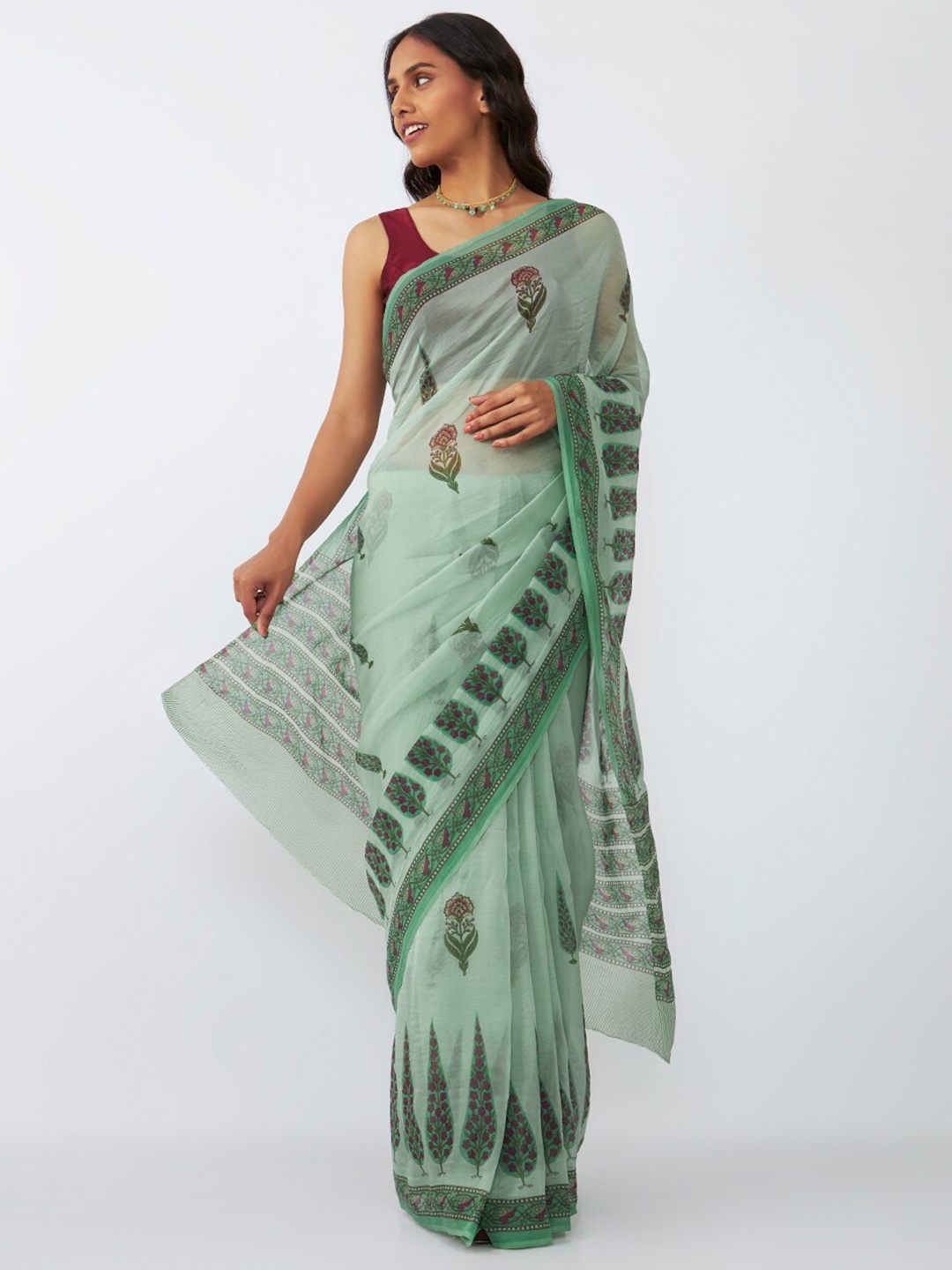 

Taneira Floral Printed Organza Saree, Green
