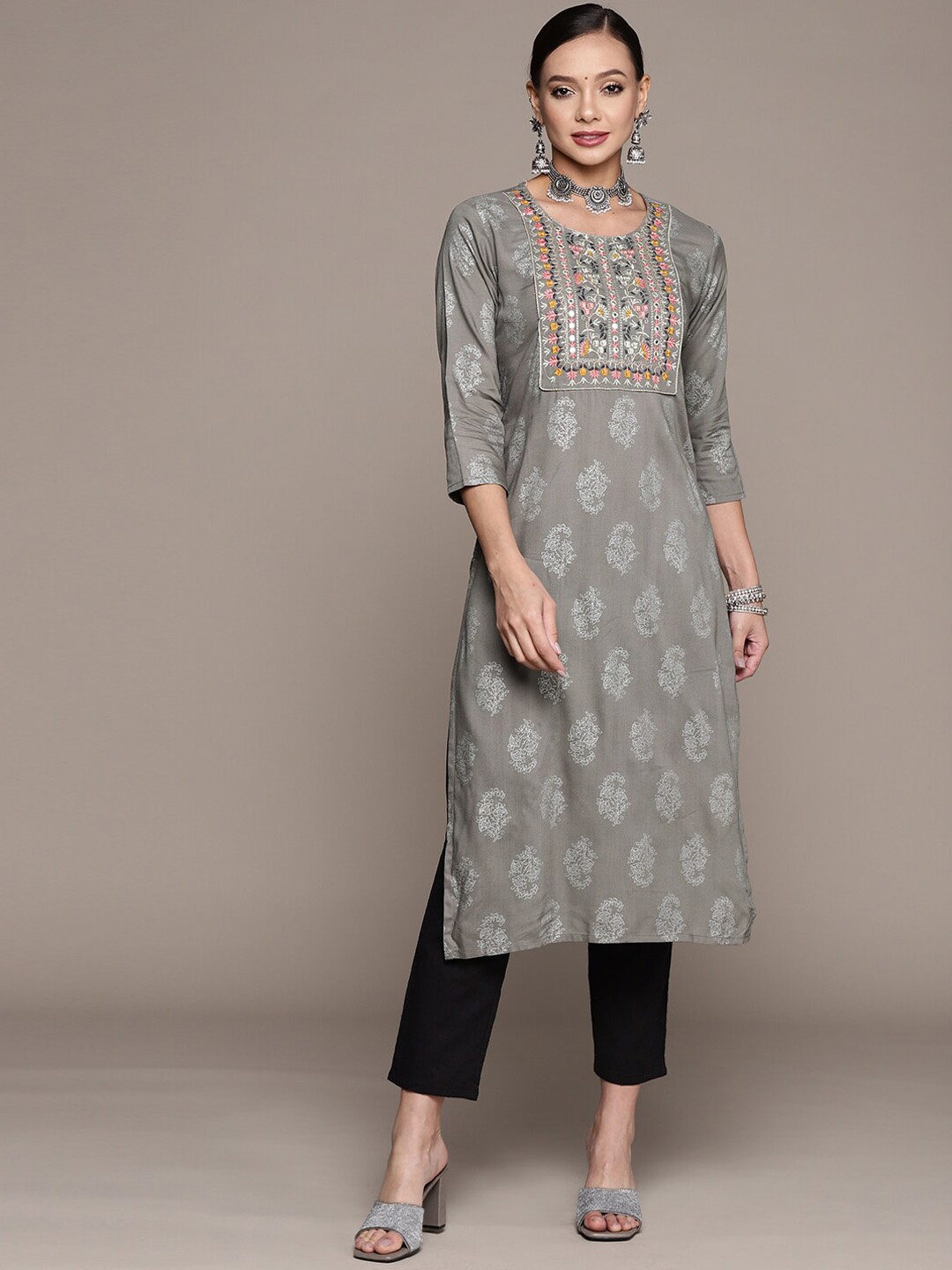 

Anubhutee Printed Ethnic Motifs Printed Kurta, Grey