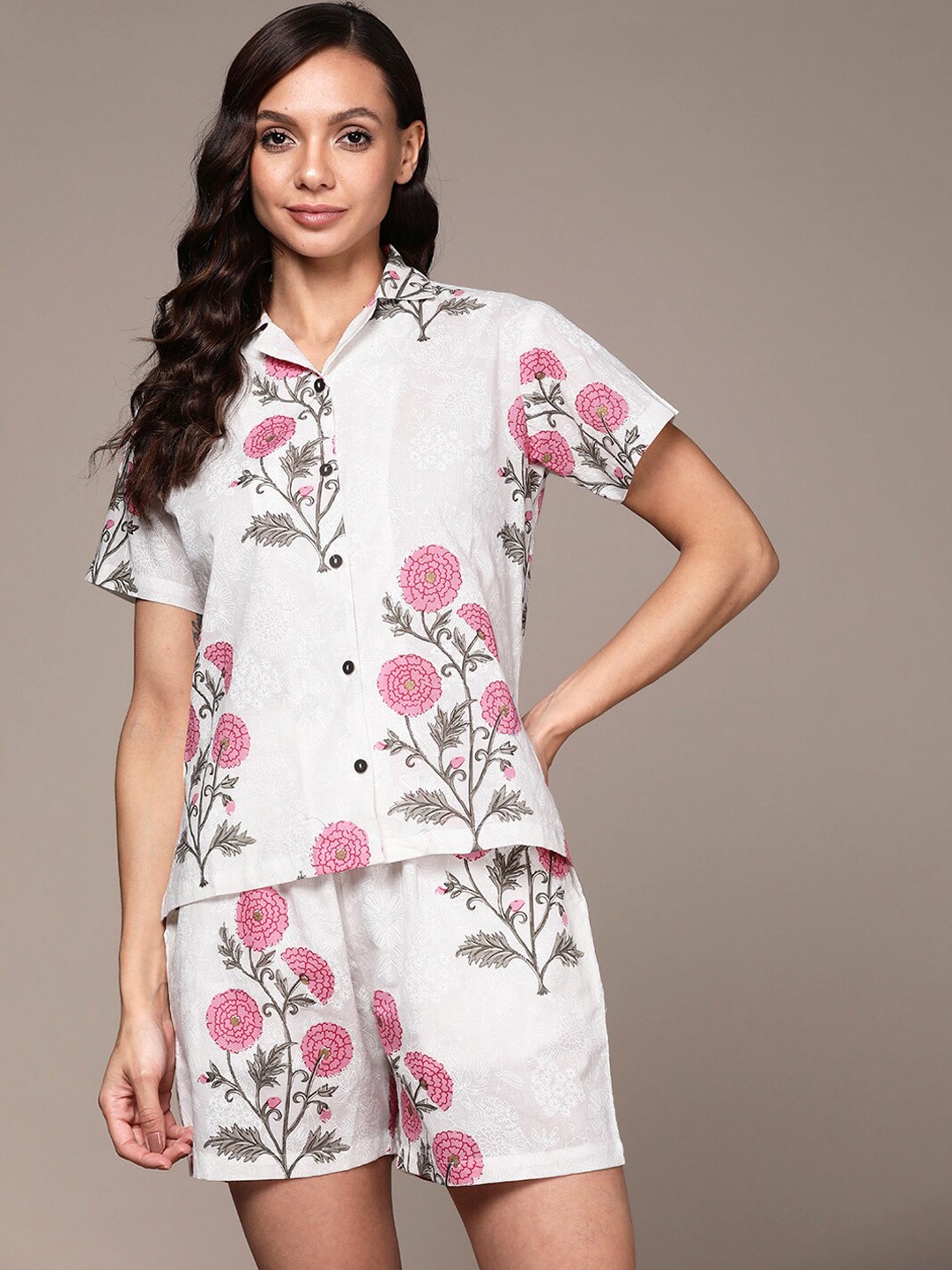 

Anubhutee Floral Printed Pure Cotton Night Suit, White