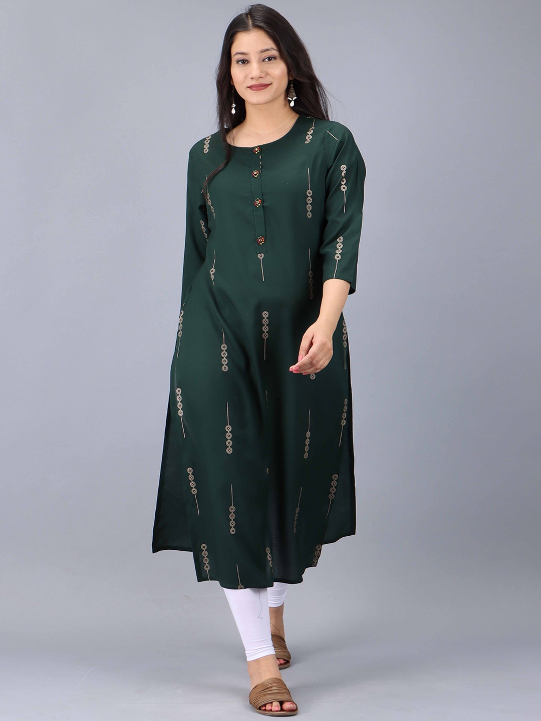 

Pankvi Geometric Foil Printed A-Line Kurta, Green