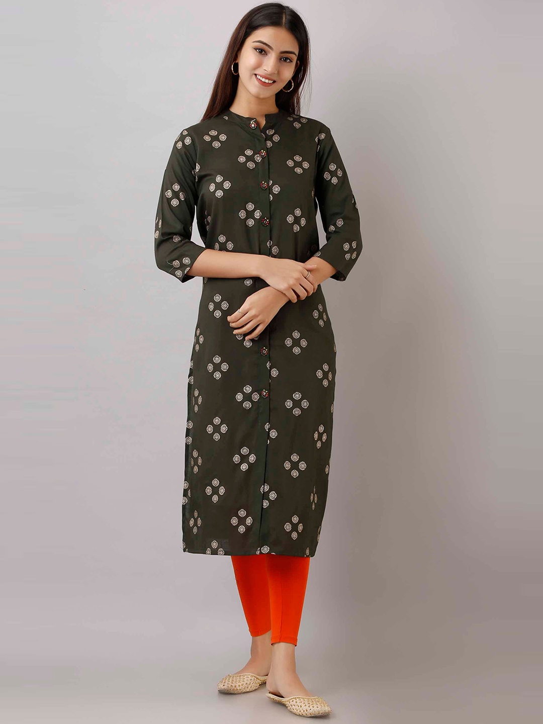 

Pankvi Floral Printed Band Collar Kurta, Olive