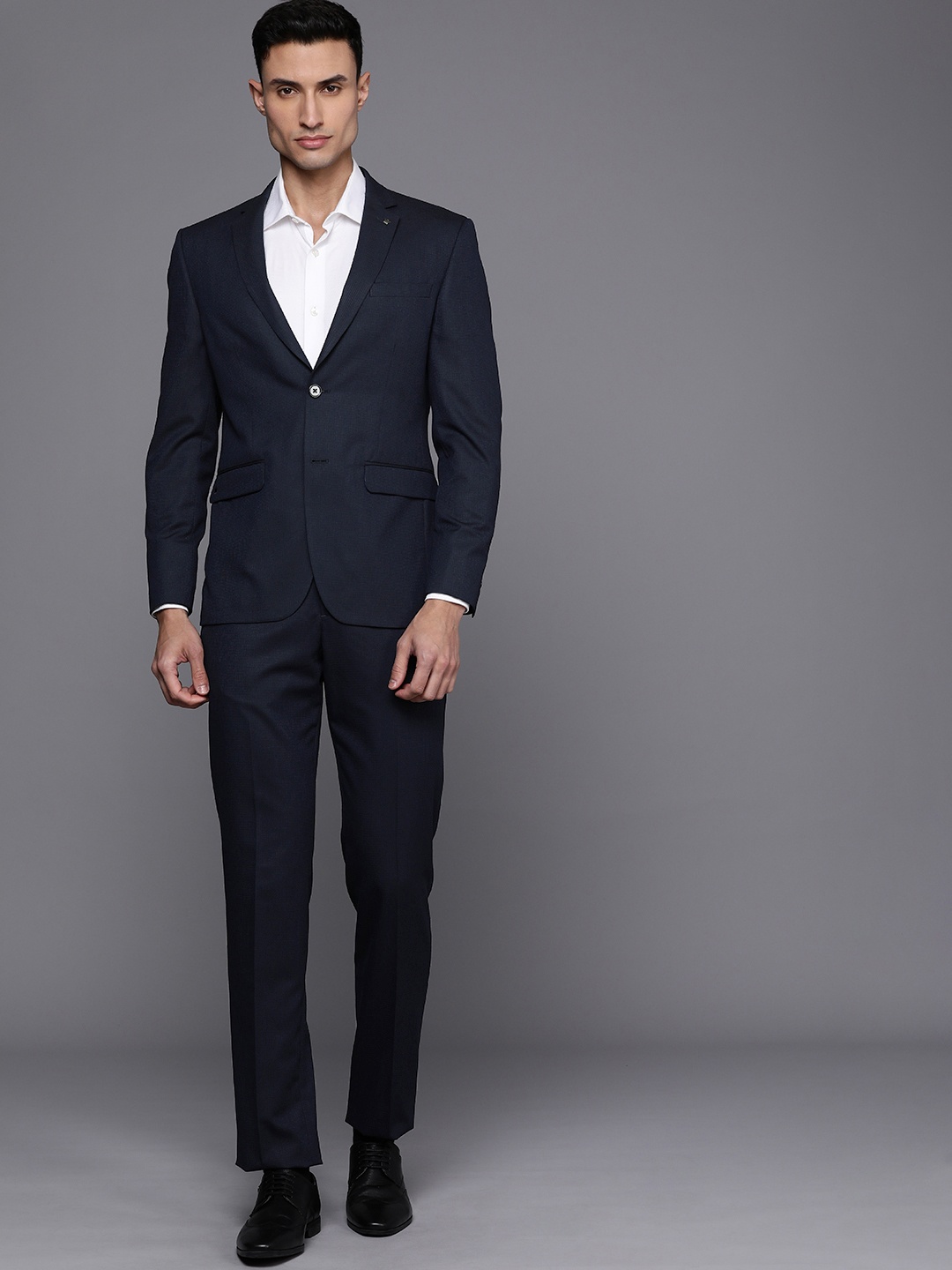 

Louis Philippe Men Self Design Slim-Fit Single-Breasted Two-Piece Suit, Navy blue