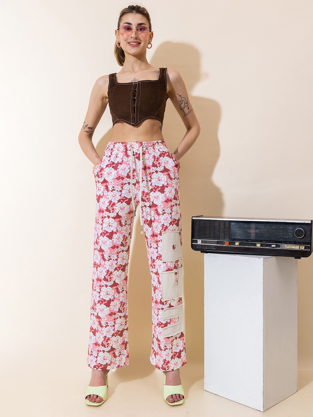 

Stylecast X Hersheinbox Women Floral Printed Cotton High-Rise Trousers, Pink