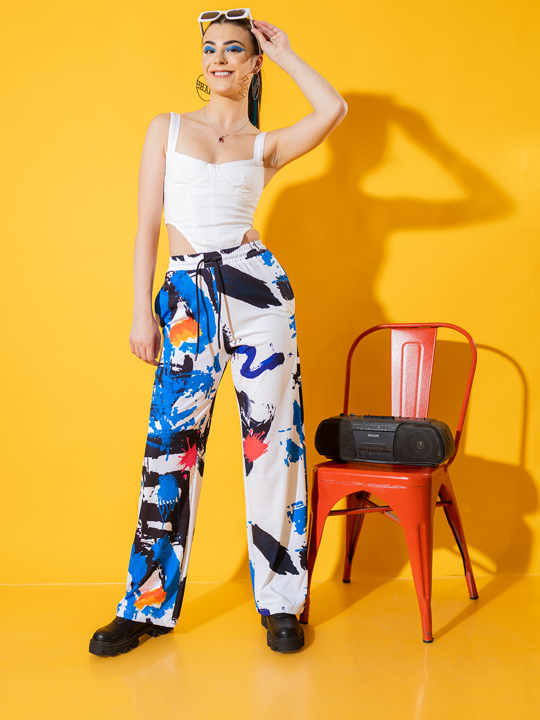 

Stylecast X Hersheinbox Women Printed High-Rise Trousers With Drawstring Closure, Multi