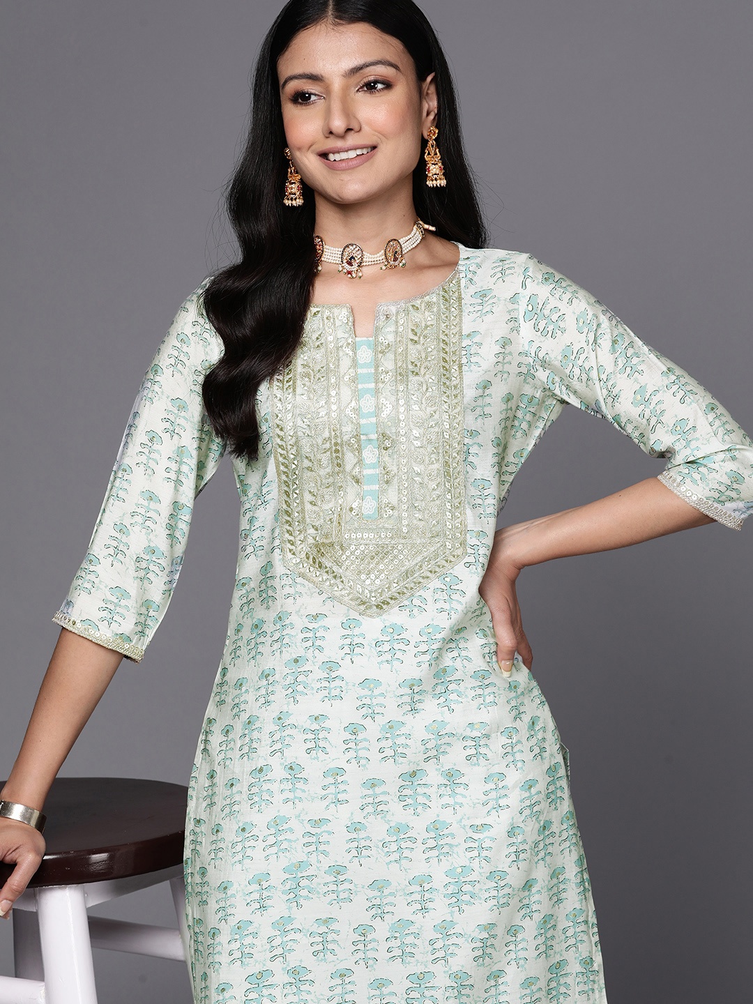 

Libas Floral Printed Gotta Patti Kurta with Trousers, Green