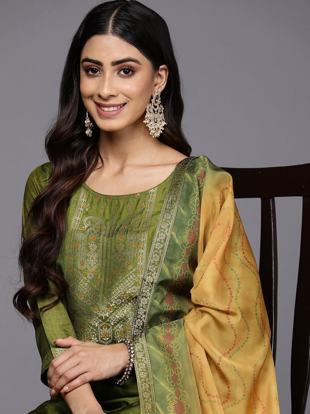 

Libas Floral Kurta With Trousers & Dupatta, Olive