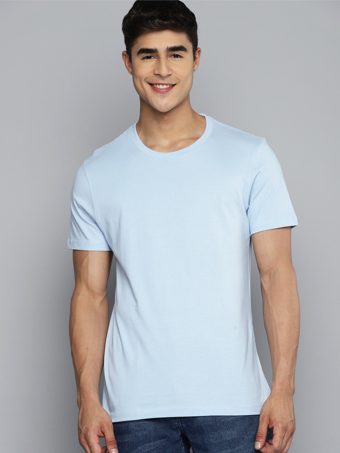 

Mast & Harbour Solid Pure Cotton T-shirt, Blue