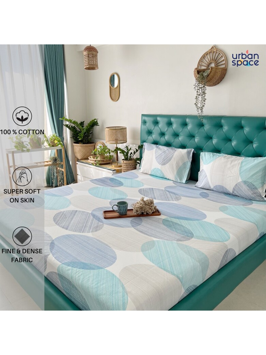 

URBAN SPACE Serene Blue & White 200 TC Flat Cotton King Bedsheet & 2 Pillow Covers