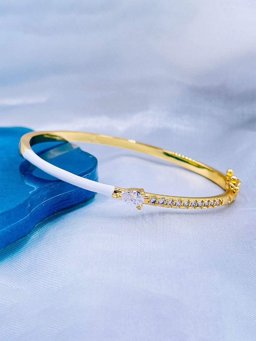 

ZIVOM Brass Cubic Zirconia Gold-Plated Kada Bracelet