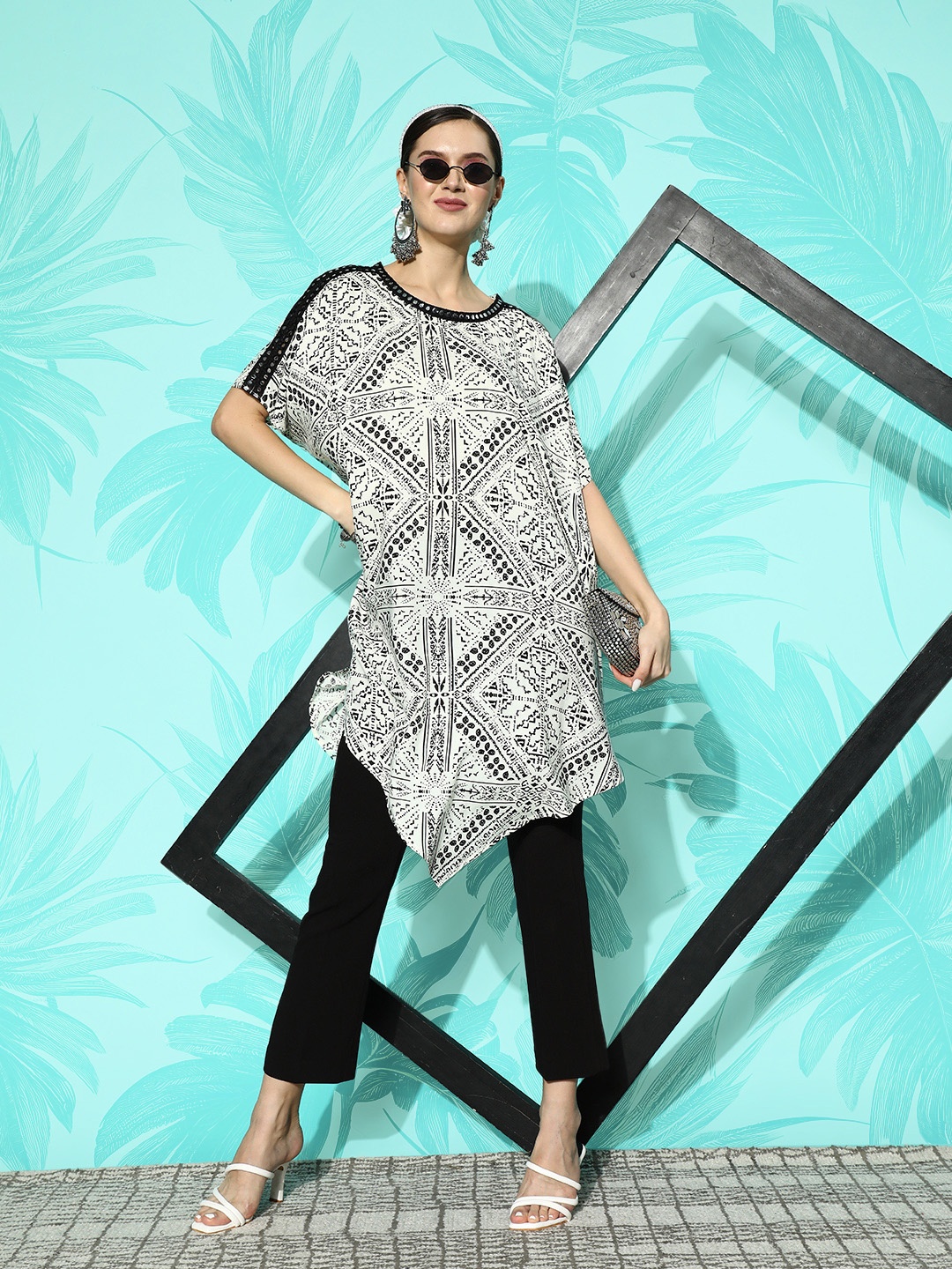 

Sangria Ethnic Motifs Printed Extended Sleeves Mirror Work Kaftan Kurta, White