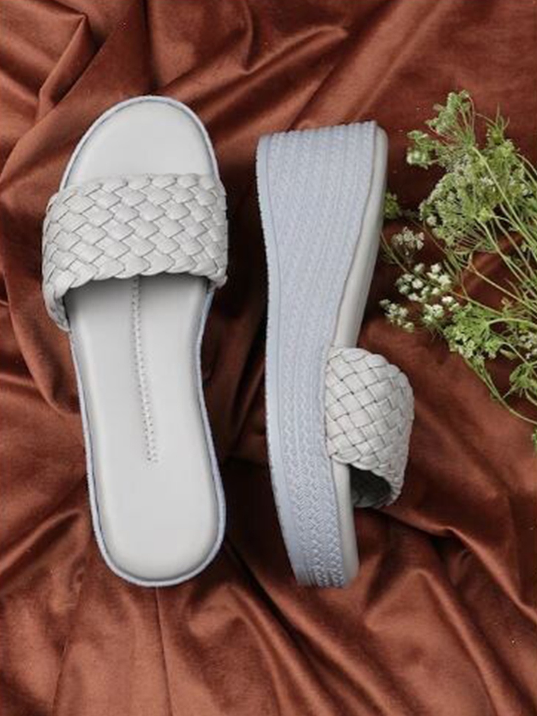 

Try Me Textured Open Toe Wedges, Grey
