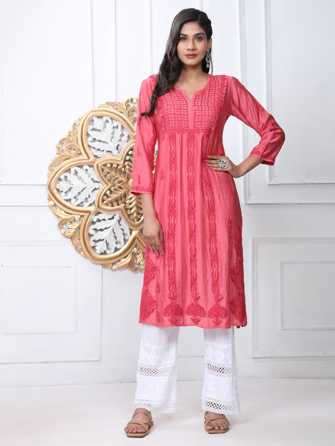 

HOUSE OF KARI Ethnic Motifs Embroidered Notch Neck Chikankari Cotton Kurta, Fuchsia