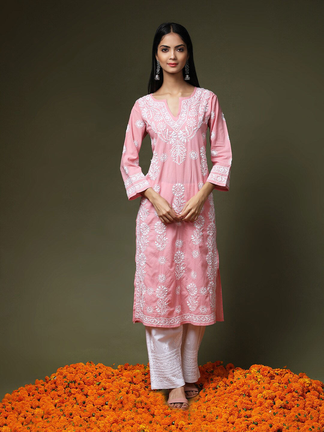 

HOUSE OF KARI Ethnic Motifs Embroidered Notch Neck Chikankari Cotton Kurta, Pink