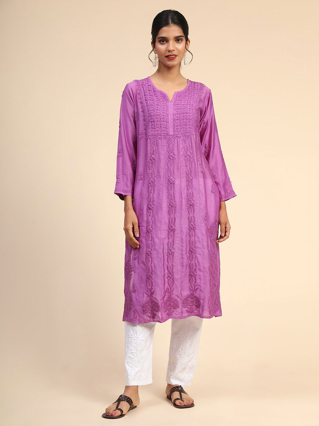 

HOUSE OF KARI Floral Embroidered Chikankari Chanderi Silk Kurta, Purple