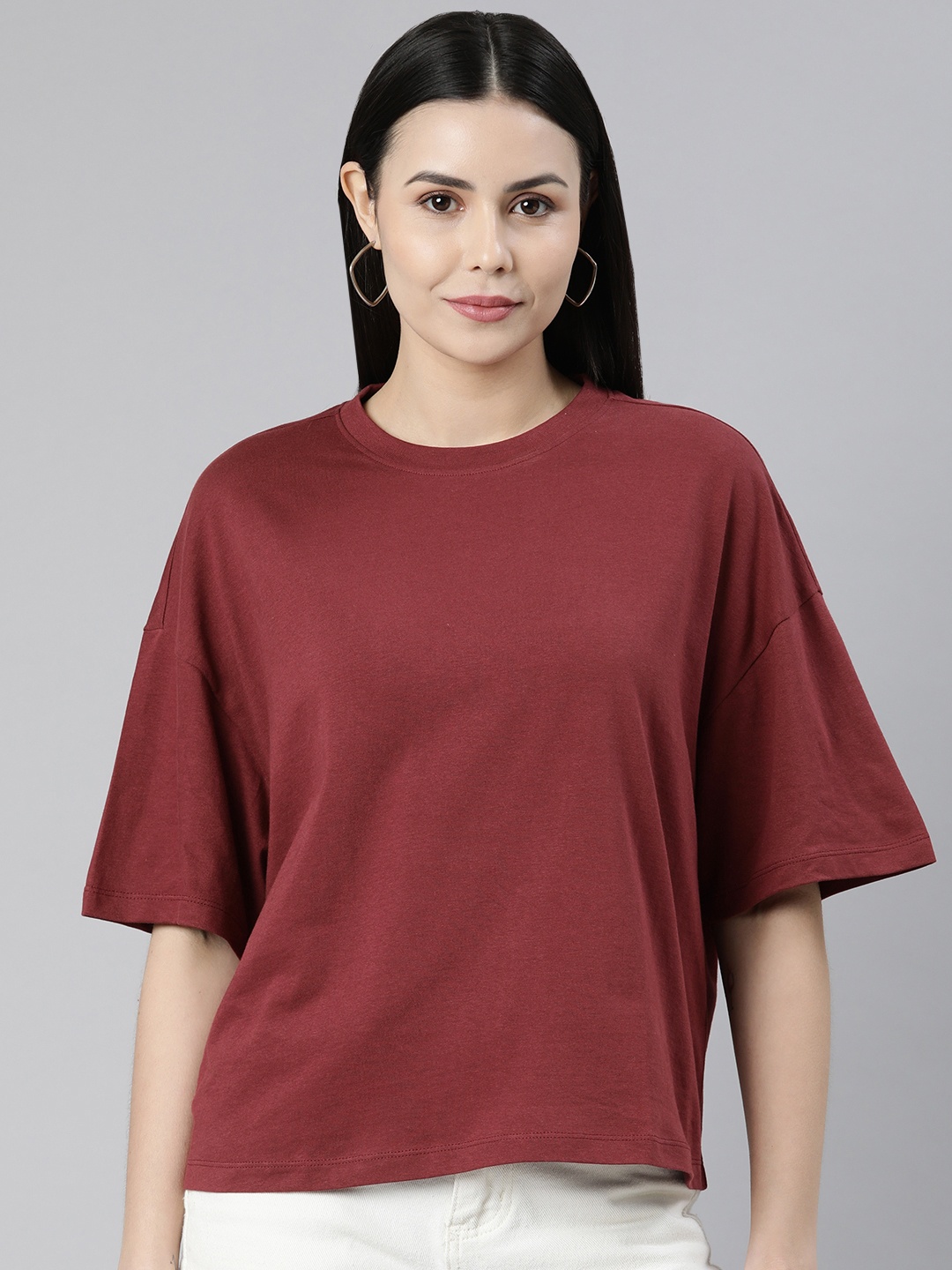 

Huetrap Drop-Shoulder Sleeves Boxy T-shirt, Maroon