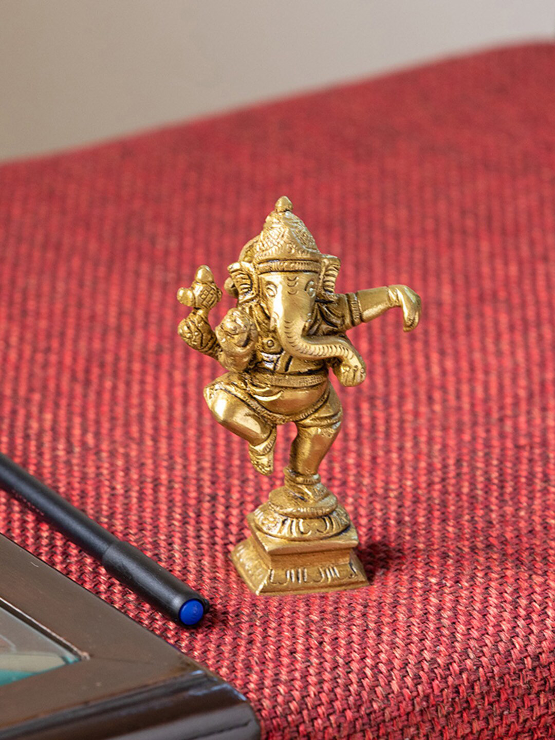

ExclusiveLane Golden Ganesh Showpiece, Gold