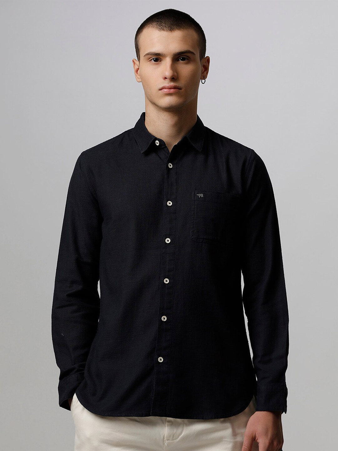 

THE BEAR HOUSE Slim Fit Spread Collar Pure Cotton Casual Shirt, Navy blue