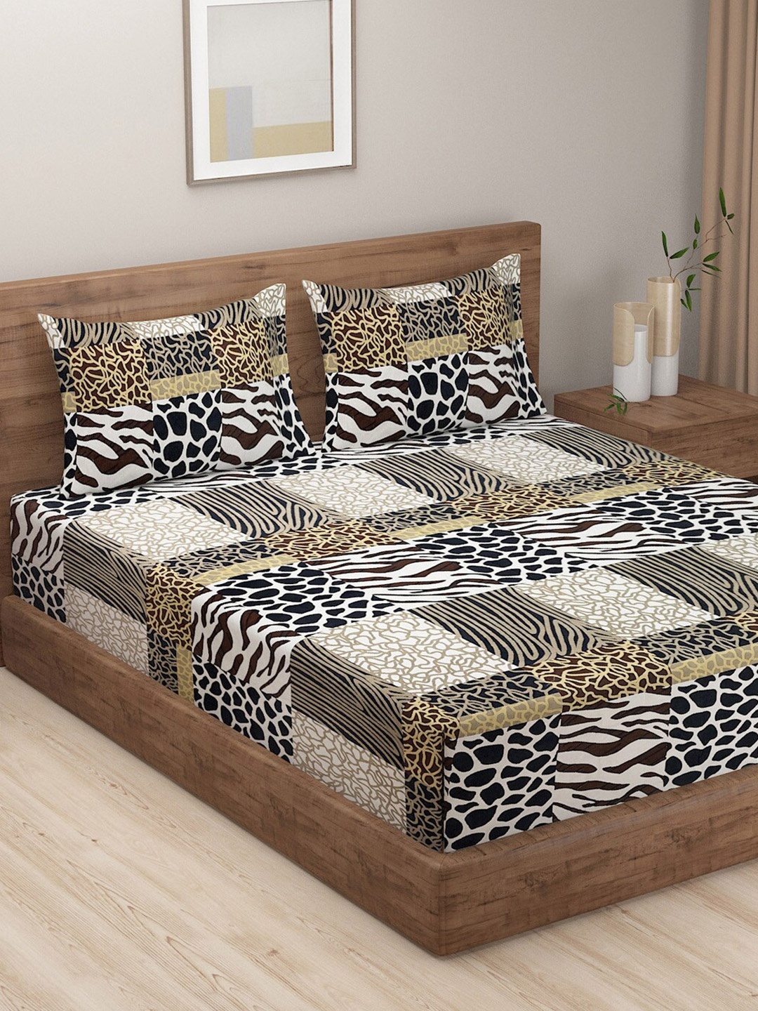 

SWAYAM Tulip Black & White 144 TC Flat King Bedsheet with 2 Pillow Covers