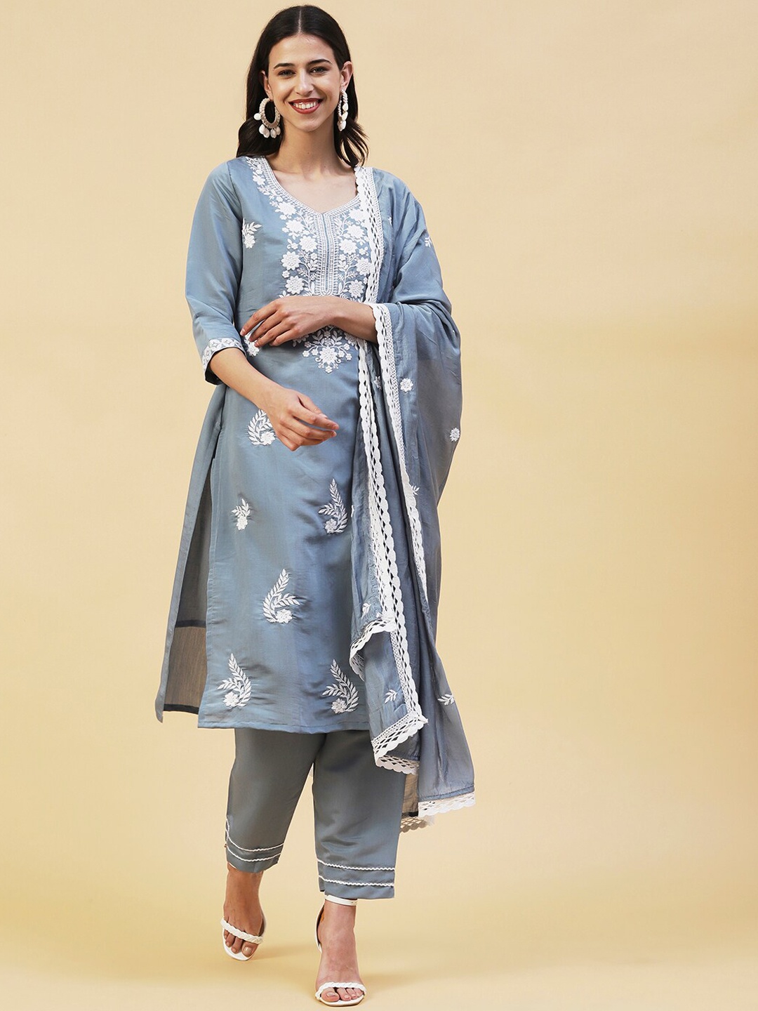 

FASHOR Floral Embroidered Kurta with Trousers & Dupatta, Blue