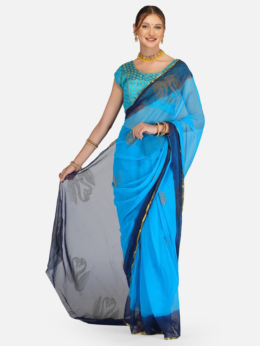 

CLAFOUTIS Embellished Zari Pure Chiffon Saree, Black