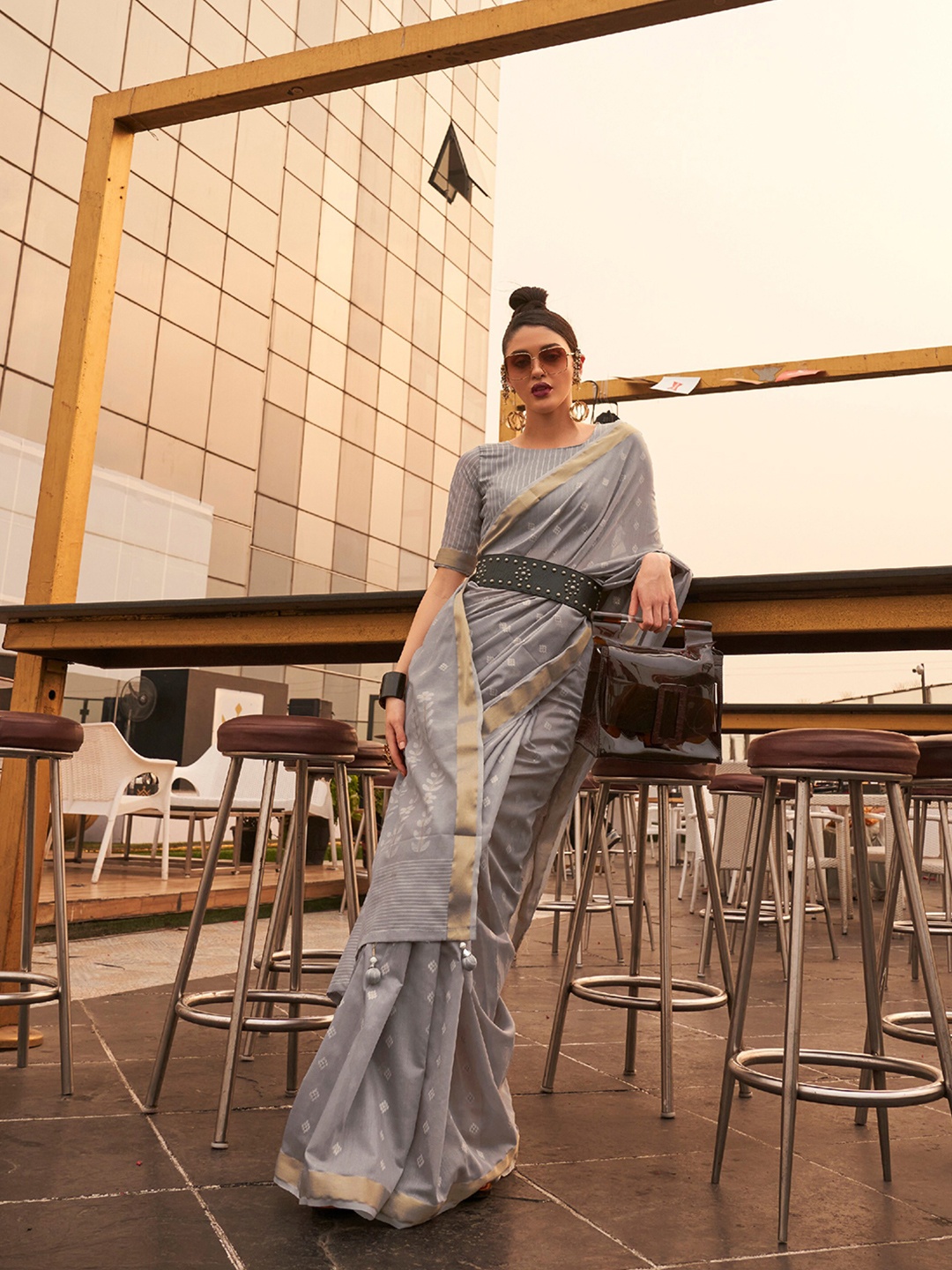 

Mitera Geometric Motif Woven Design Zari Pure Silk Saree, Grey