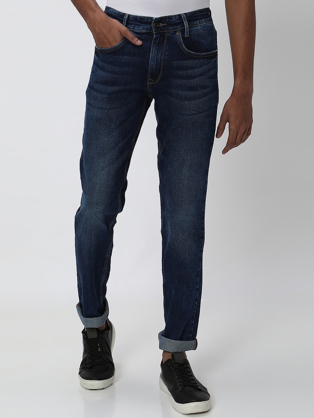 

Mufti Men Straight Fit Light Fade Stretchable Jeans, Navy blue