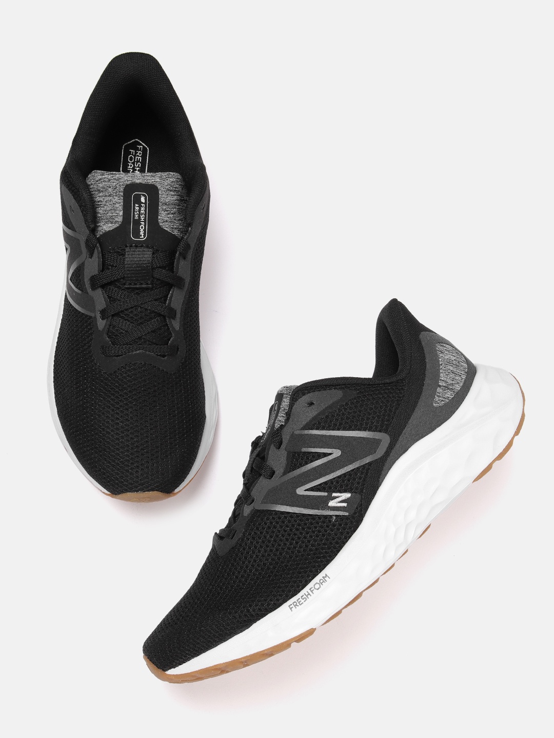 

New Balance Men Woven Design Arishi Running Shoes, Black