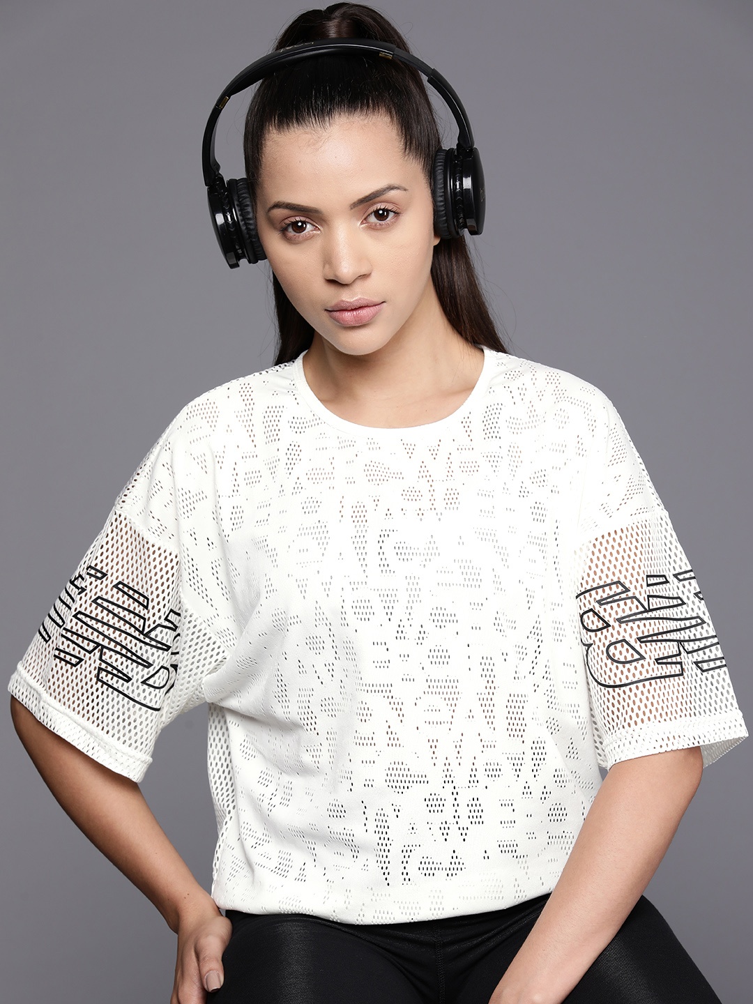

New Balance Sustainable Drop-Shoulder Sleeves Abzorb Perforated Boxy T-shirt, White