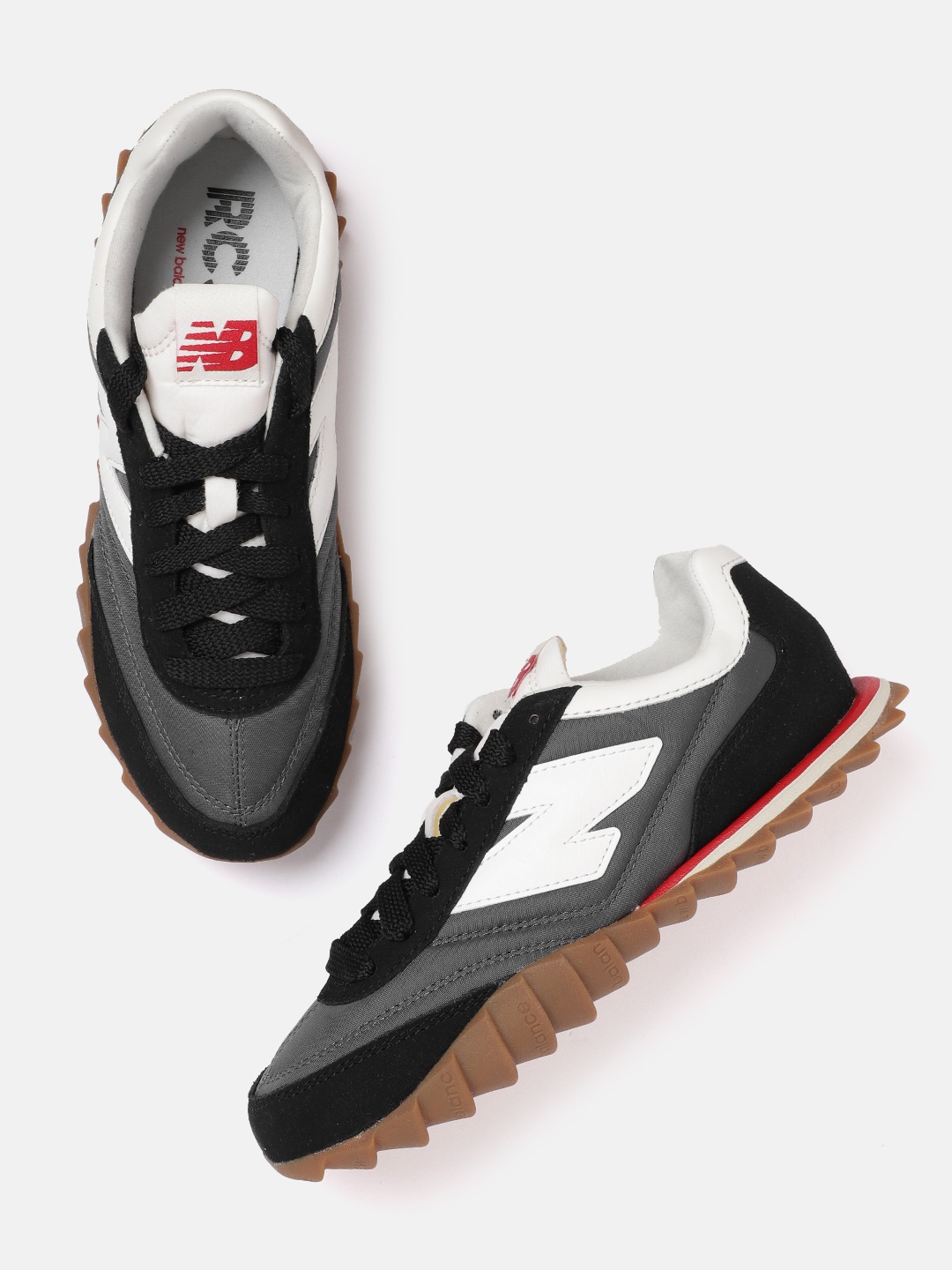 

New Balance Men Colourblocked RC30 Sports Shoes, Black