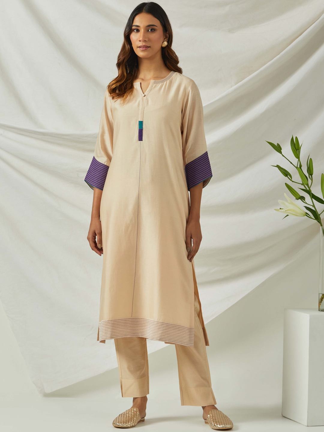 

SMRITI GUPTA Chanderi Cotton Straight Kurta with Trousers, Cream