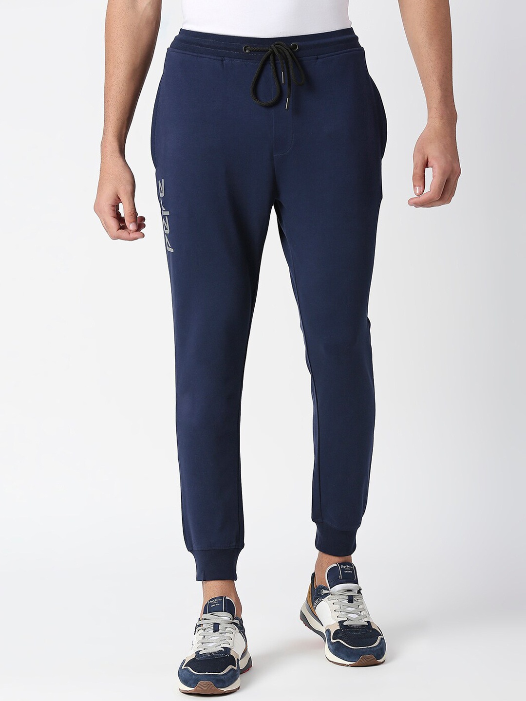 

Pepe Jeans Men Mid-Rise Slim-Fit Cotton Joggers, Blue