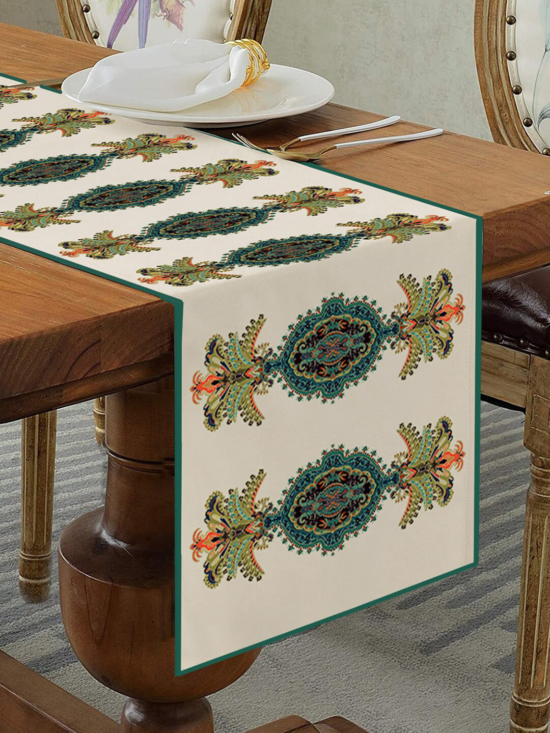 

homewards Cream-Coloured & Green Ethnic Motifs Printed Table Runner