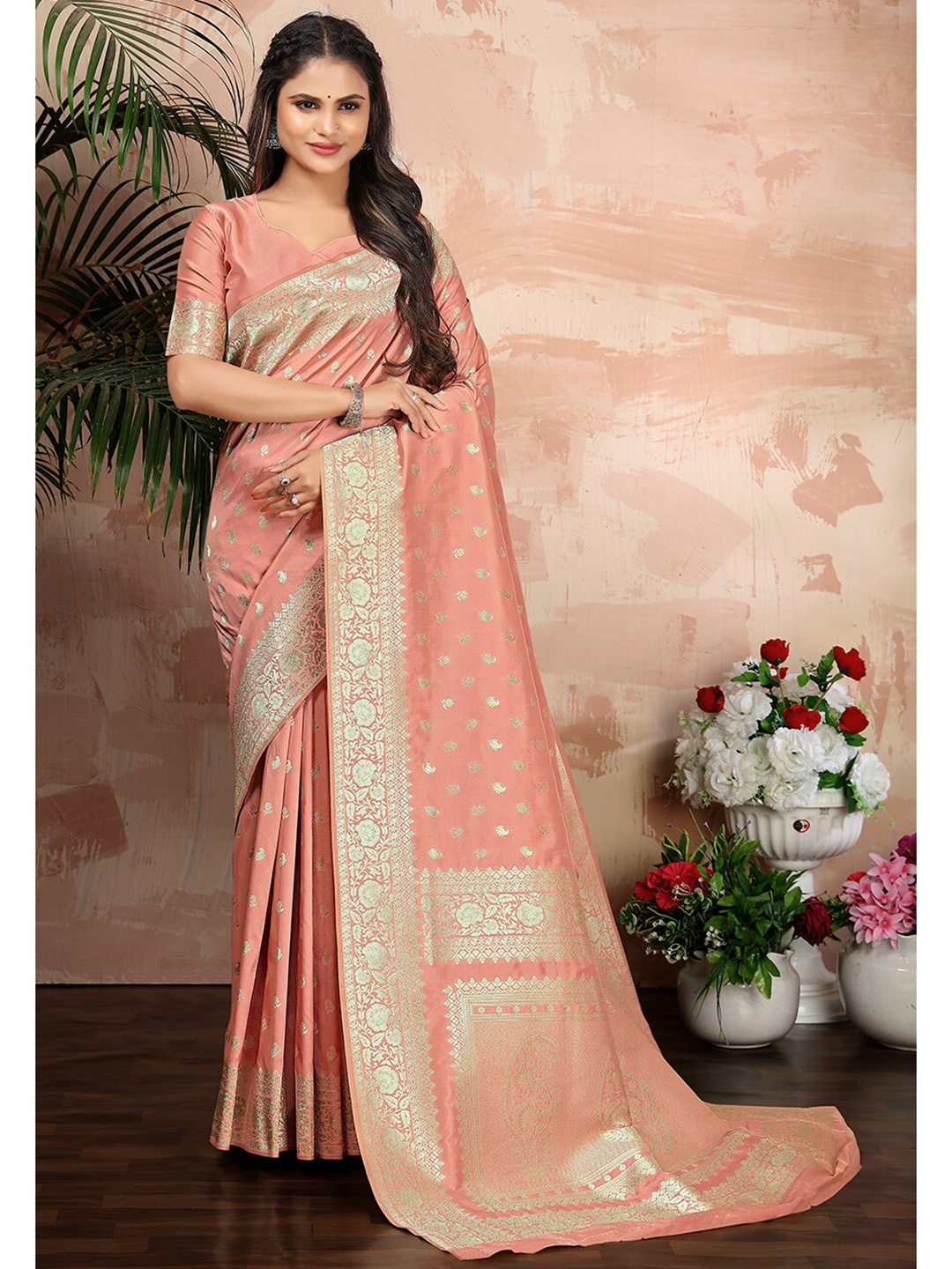

MONJOLIKA FASHION Ethnic Motifs Woven Design Zari Banarasi Saree, Peach