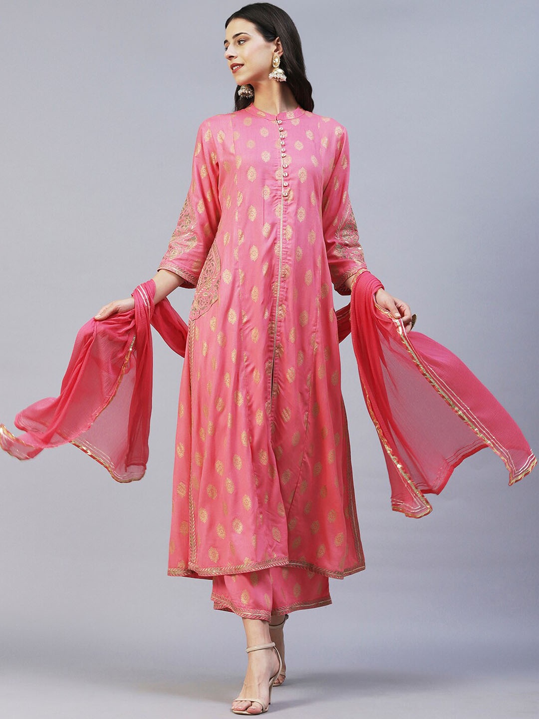 

FASHOR Ethnic Motifs Foil Printed Gotta Patti Kurta with Palazzos & Dupatta, Pink