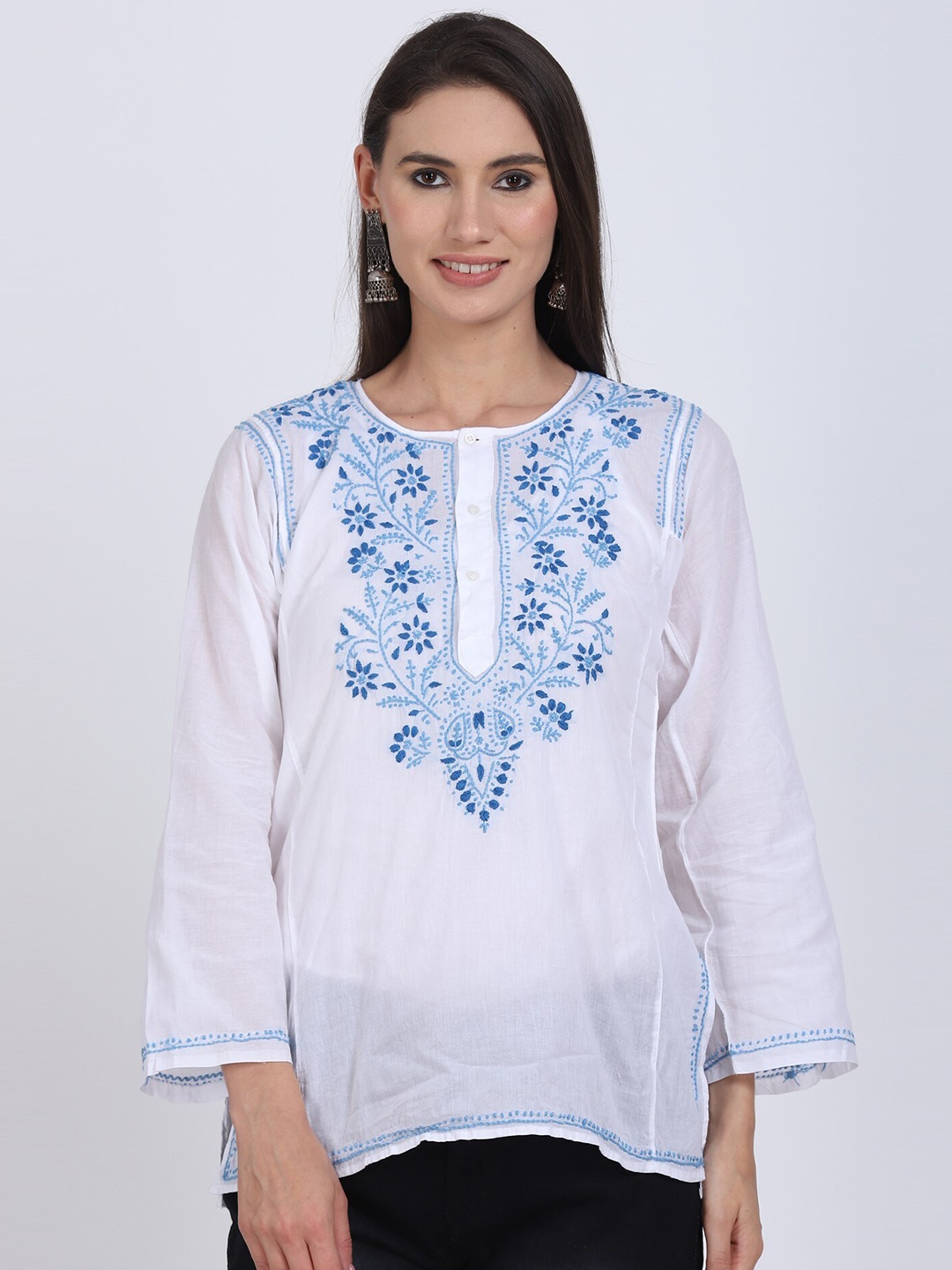 

PARAMOUNT CHIKAN Ethnic Motifs Embroidered Chikankari Pure Cotton Kurti, White