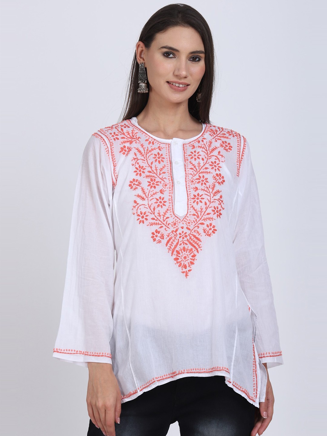 

PARAMOUNT CHIKAN Ethnic Motifs Embroidered Chikankari Pure Cotton Kurti, White