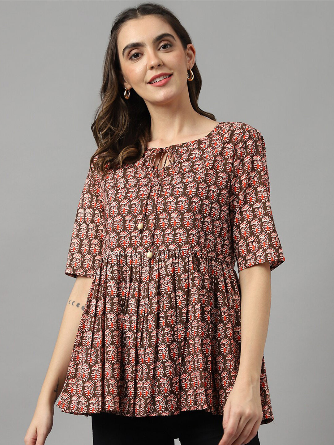 

DECKEDUP Floral Print Tie-Up Neck Cinched Waist Top, Brown