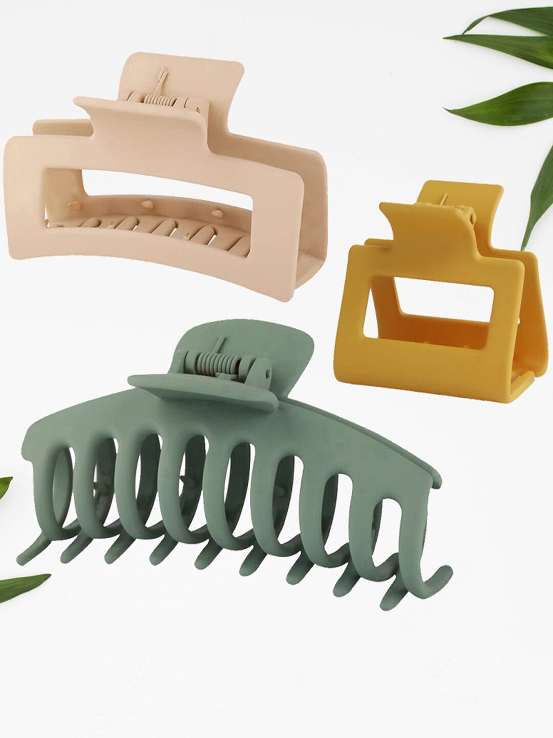 

VAGHBHATT Women Set of 3 Claw Clips, Beige