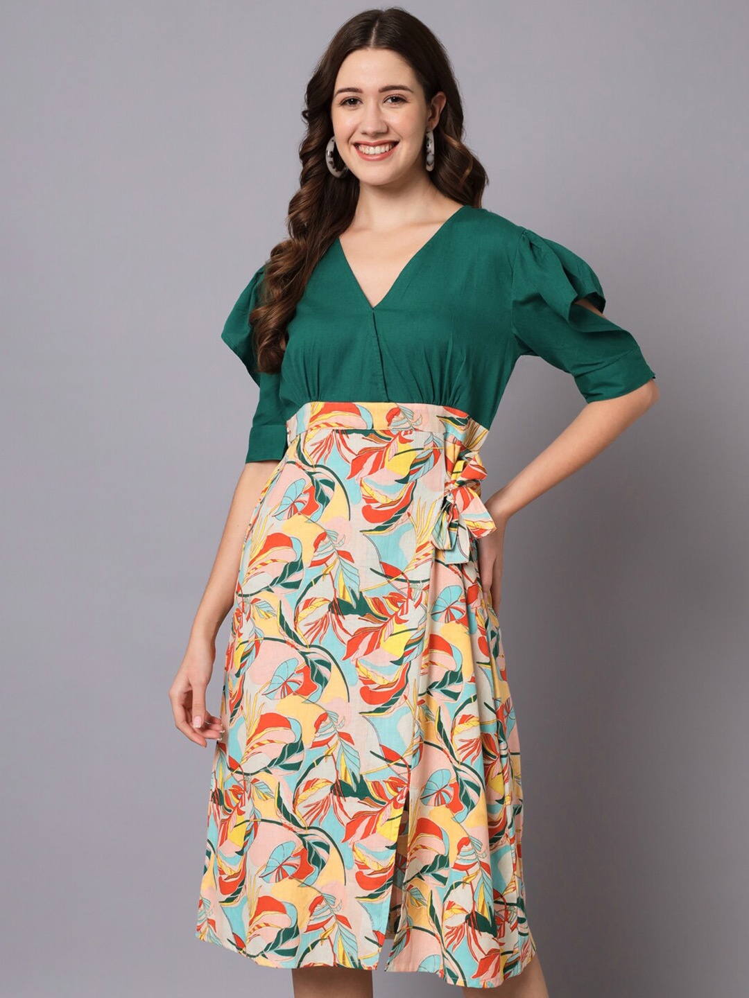 

The Dry State V-Neck Floral Printed A-Line Cotton Midi Dress, Green