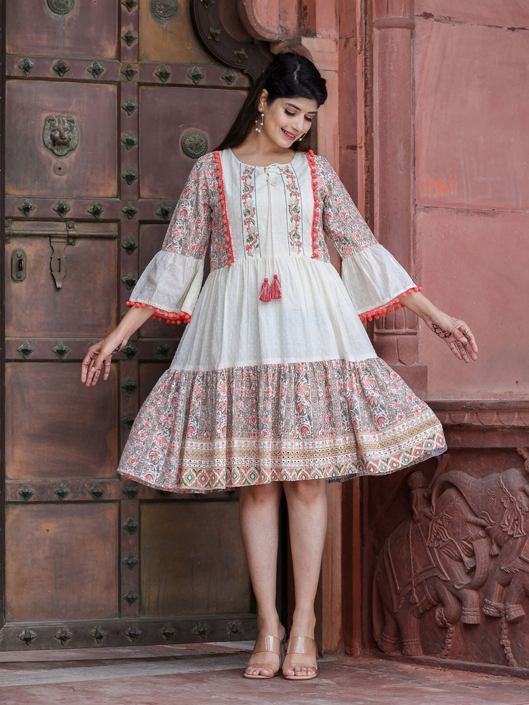 

FASHION DWAR White Floral Tie-Up Neck A-Line Dress