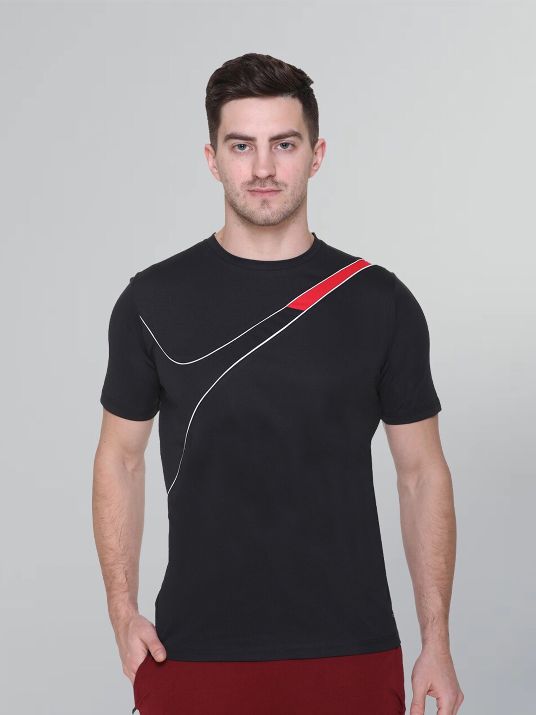 

GODFREY Round Neck Training or Gym Dry Fit T-shirt, Black