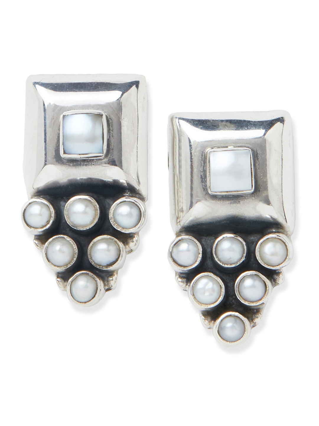 

ahilya 92.5 Sterling Silver Contemporary Studs Earrings