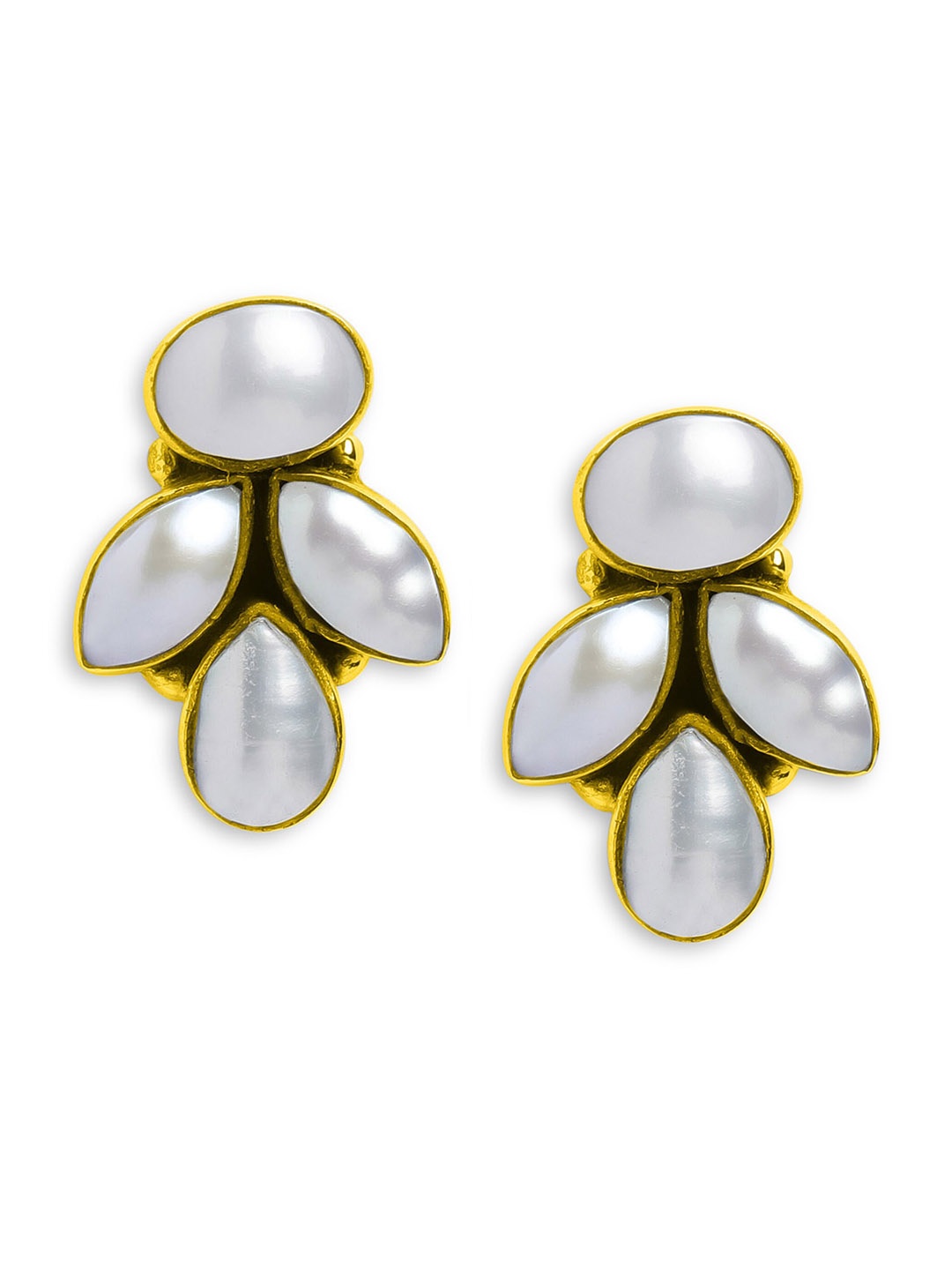 

ahilya 92.5 Sterling Silver Gold-Plated Artificial Beads Studs Earrings