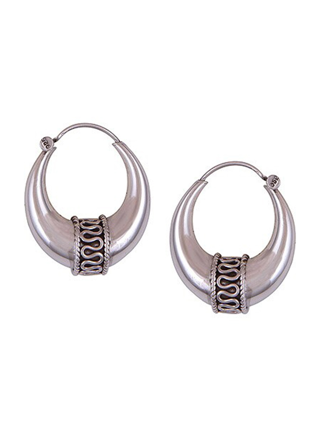 

ahilya Gold-Plated Contemporary Hoop Earrings