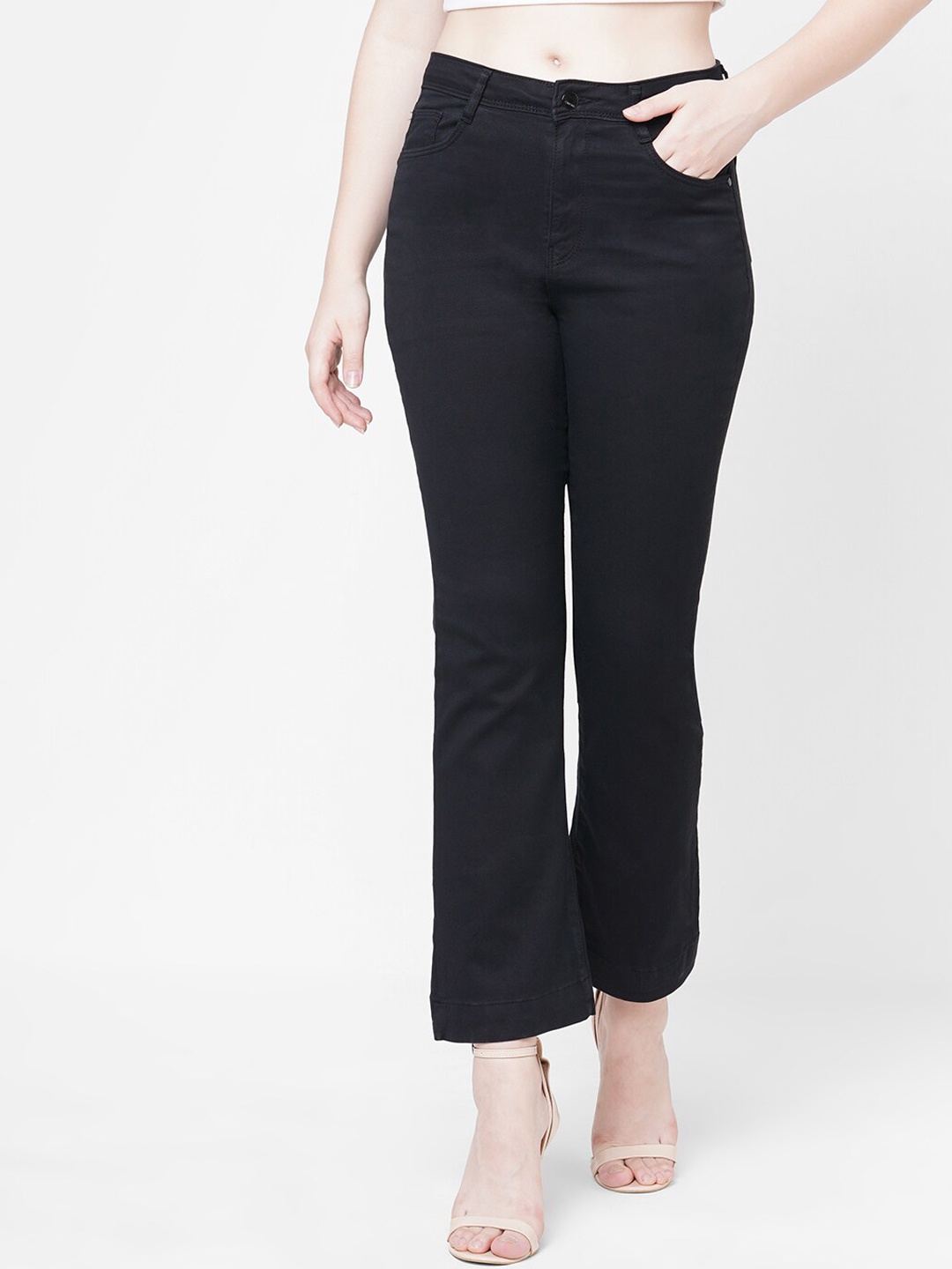 

Kraus Jeans Women Flared Mid-Rise Jeans, Black